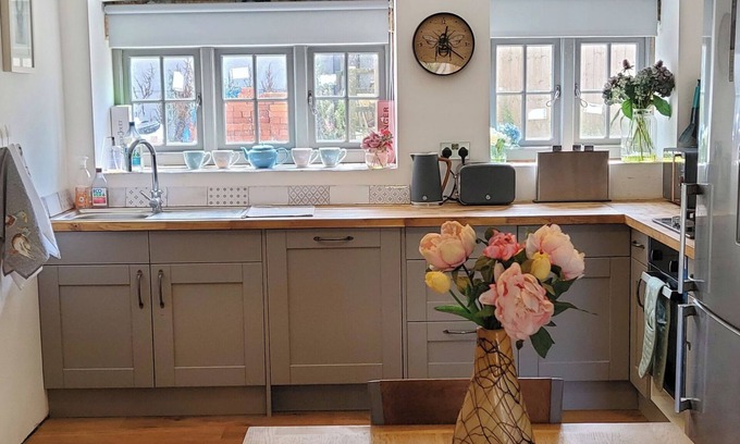 Honiton Cabaña | Cosy cottage in the Blackdown Hills, Devon