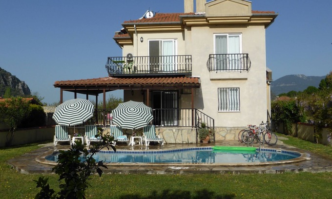Ortaca Villa | 3 Dormitorio Villa con piscina privada y maravillosas vistas a la montaña
