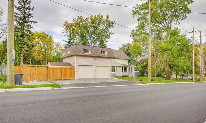 Brampton Casa | 3 Bedroom House Brampton Toronto Canada