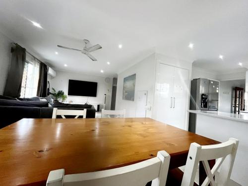 Pialba Casa | 3-Bedroom House in Central Hervey Bay