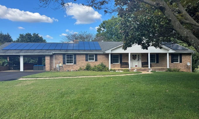 Gambrills Casa | 3-bedroom house in Gambrills, in the area of Annapolis, Baltimore, & DC.