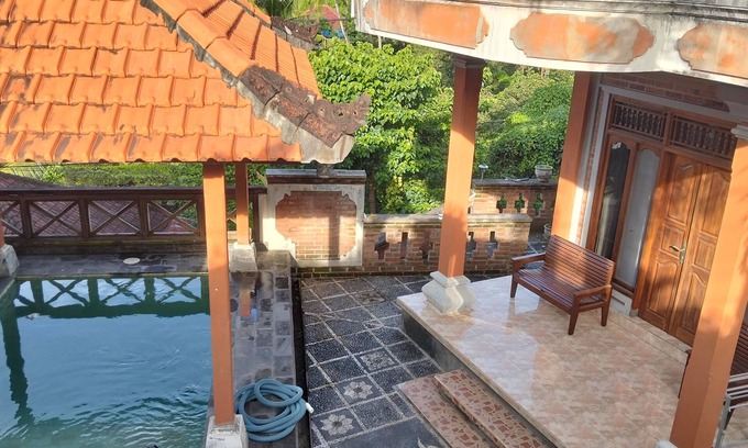 Kalibukbuk Casa | 3-bedroom house in North Bali with AC, WiFi and pool and views. Enjoy your stay!