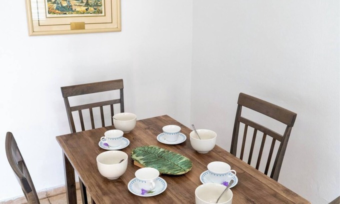 Algarrobo Casa | 3-bedroom house in peaceful Vega Baja with AC,