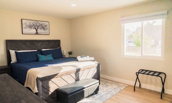 La Sierra Hills Casa | 3 Bedroom House, King Bed, Full Kitchen, BBQ Grill