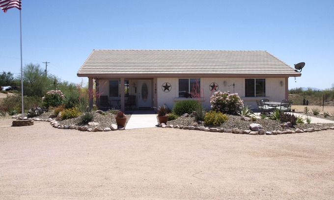 Apache Junction Casa | Tranquila y acogedora casa 3bd ubicada a la sombra de las montañas superstición.