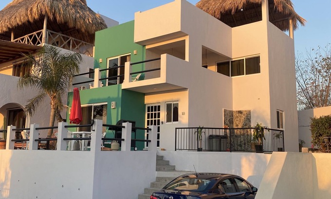 Puerto Ángel Villa | 3 Bedroom Villa with Rooftop Plunge Pool, Starlink Wi-Fi