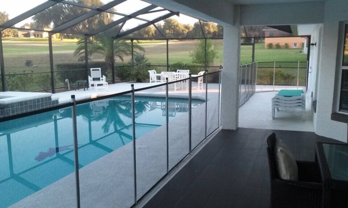 Inverness Villa | Villa de 3 dormitorios con vista al campo de golf, piscina y jacuzzi