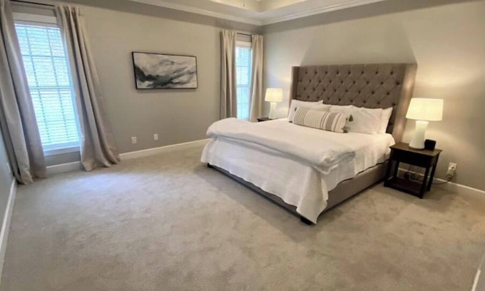 Starkville Casa | 3 Bedrooms 1 mile from campus