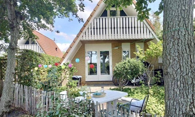 Burgerbrug Casa | 3 bedrooms, 6 persons, ideal for family vacations