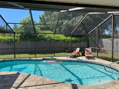 Lake Sarasota Casa | 3 bedrooms house with private, heated pool 8 miles to Siesta Key Beach,