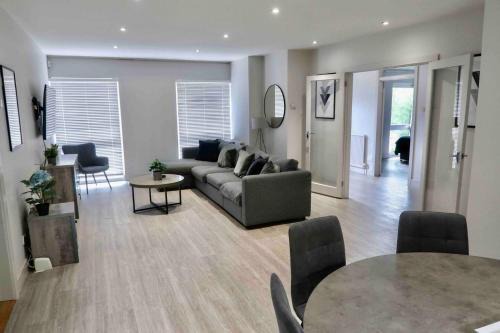 Ecclesall Casa | 3 Br Bungalow Close To Peak District With Garden