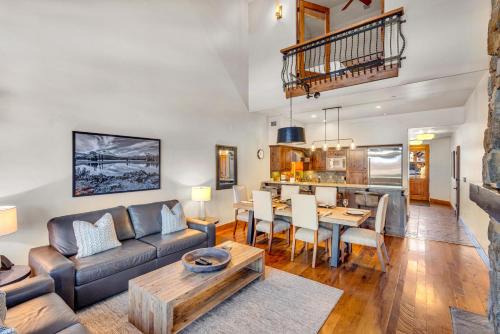 Pronghorn Casa | 3 BR Pet-Friendly Townhouse @ Juniper Preserve Resort