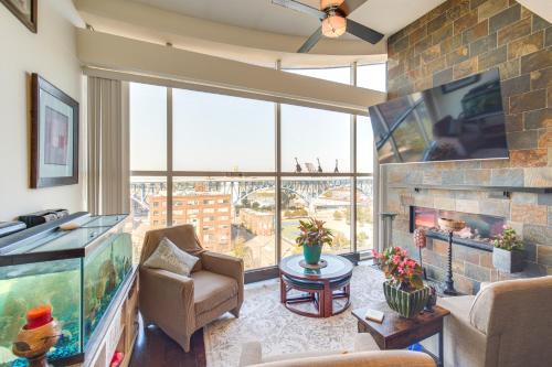 Ohio City Apartamento | 3 Mi to Dtwn Cleveland Condo with Lake Erie Views!