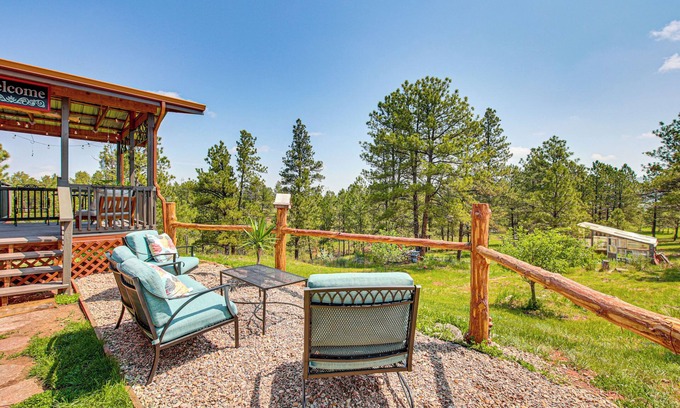 Hot Springs Casa | 3 Mi to Dtwn: Mtn-View Retreat in Hot Springs!