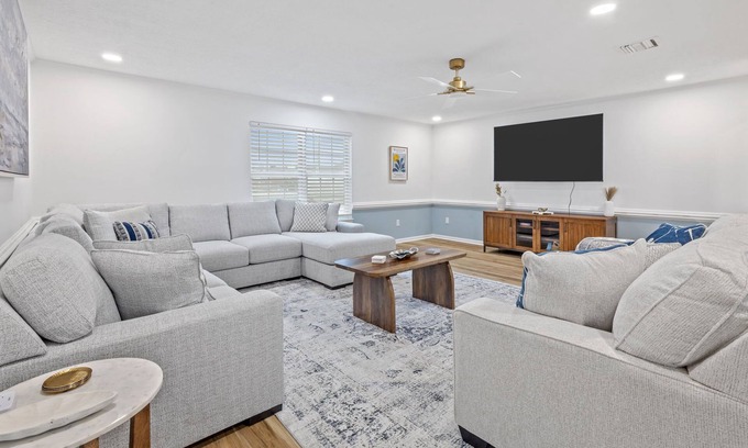 Prien Casa | 3 Minutes to Casino / Pool & Hot Tub