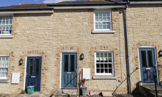Brading Casa | 3 Old Post Office Mews
