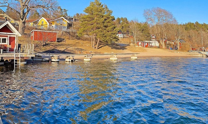 Ingaro Casa | 3 person holiday home in INGARÖ