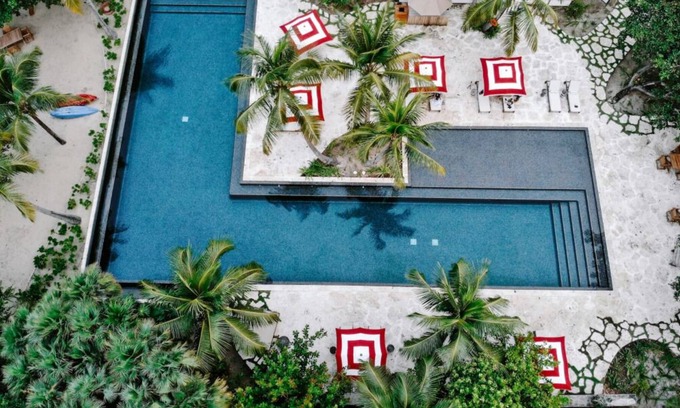 Plantation Casa | 3 x 2 Bedroom Beachfront Room at Itzana Resort