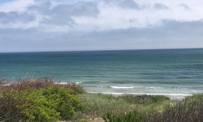 North Truro Condominio | SEMANA DEL CARNAVAL Y DÍA LABORAL ¡ESPECIAL! $ 1995 PASOS A LA PLAYA PRIVADA A / C 100% NUEVO!