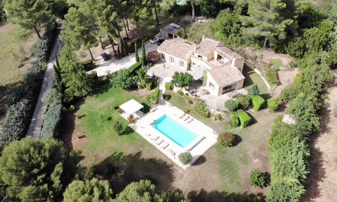 Est Villa | Villa de 300m2, piscina climatizada, jardín de 7000m2, 9 personas - Centro Aix En Provence a 4 km