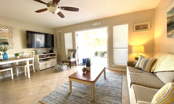 Gulf Place Condominio | 30A 1er piso condominio en Gulf Place Caribbean - ¡solo pasos de la playa!