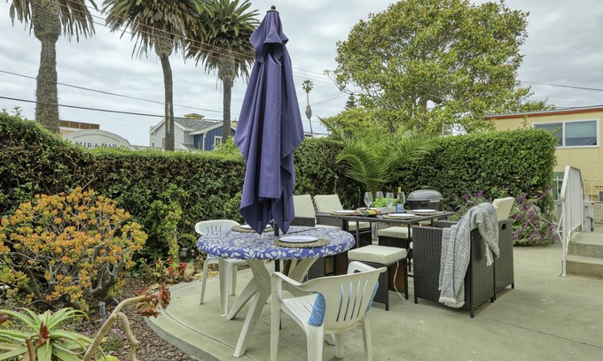 Downtown Casa | 321 San Luis 2 Bedroom Duplex by RedAwning