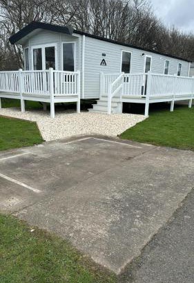 Ayr Otro | 35 Beach Grove - Craig Tara
