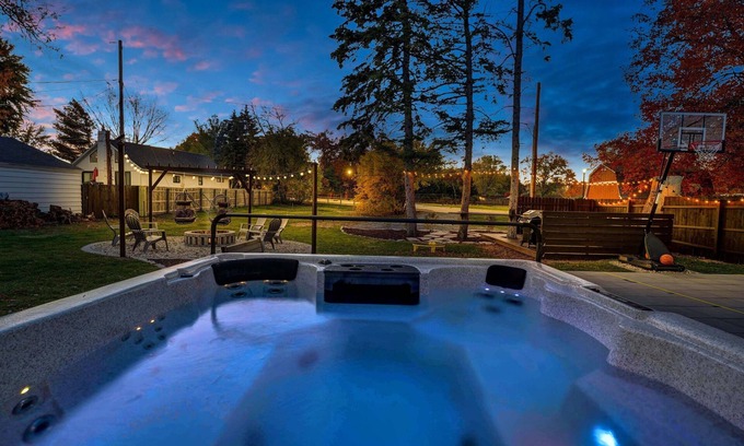 South Bend Casa | 35-Guest Luxury Estate | Hot Tub, Sauna | Near ND