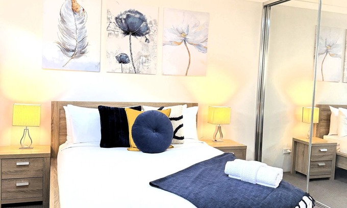 Pearsall Casa | 38 Suburban Family Retreat 3BR 2BA Baby-Friendly