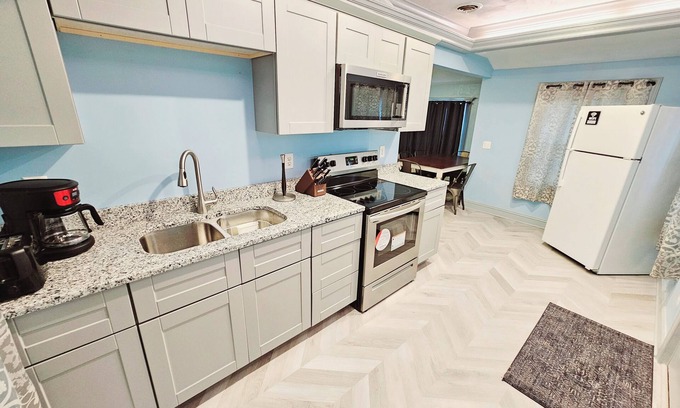 Rehoboth Beach Apartamento | 3bed 1ba unit 1 Located in Lewes Pet Friendly