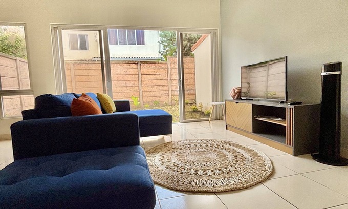 Santa Tecla Casa | 3bedroom Family House in charming Santa Tecla private neighborhood, w/ WiFi, AC