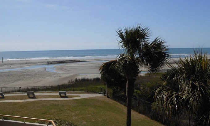 Briarcliffe Acres Condominio | 3BR / 2BA frente al mar- $ ave! $ ummer $ pecials !!-Una vista del sur-hermosa cocina!