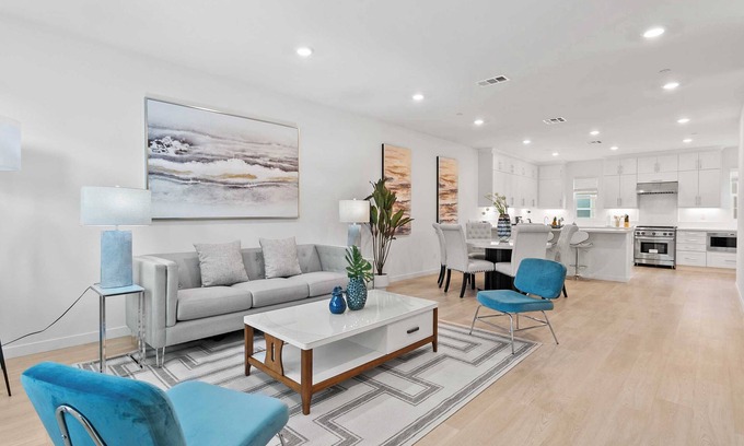 Mayflower Village Casa | Modern Comfort Stylish 3BR Arcadia Home with Ensuite Baths & best location#42090