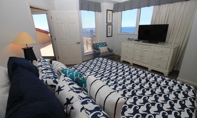 Sandestin Casa | 3BR Beachfront Condo 16th Flr Two Master Bedrooms, Pool Fitness Center At Westwinds Resort