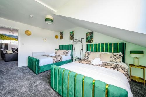 Batley Apartamento | -3F421- For your Relaxed, Cosy stay, Free Parking