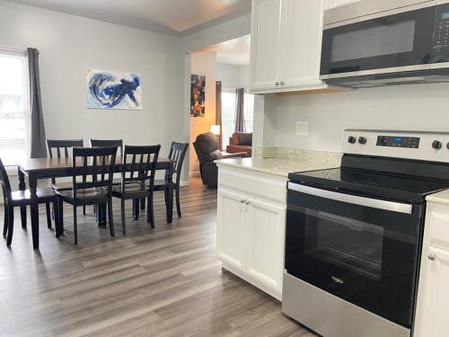 Oneonta Apartamento | 3rd Base Apt 1 All Star Baseball Rentals