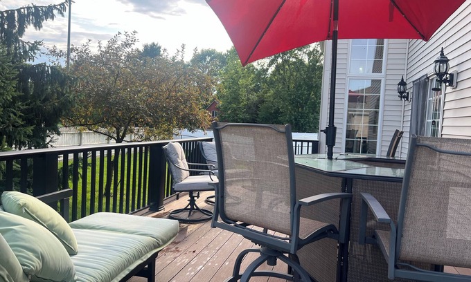 Saint Marys Saint Joseph County Casa | 4,000+ sq. foot house on a quiet cul-de-sac about 15 minutes from ND campus!