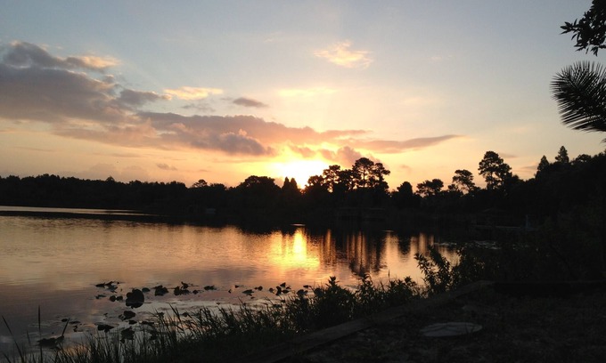 Orlando Casa | 4/2. 5 casa de piscina de agua salada frente al lago tipo resort