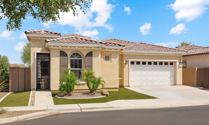 Maryvale Casa | 4 Bdrm - Minutes from Westgate & Cardinals Stadium