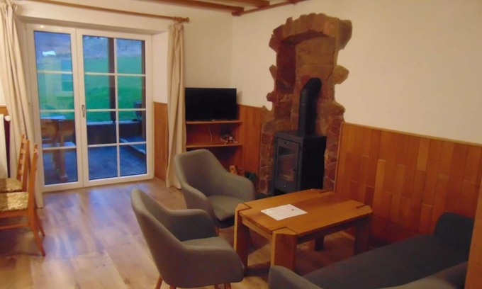 Esch Apartamento | 4-bed apartment downstairs - Ferienwohnungen Escher Mühle