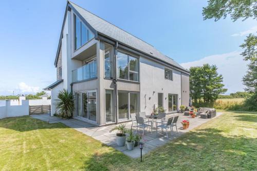 St Merryn Casa | 4 Bed in St. Merryn oc-s32624