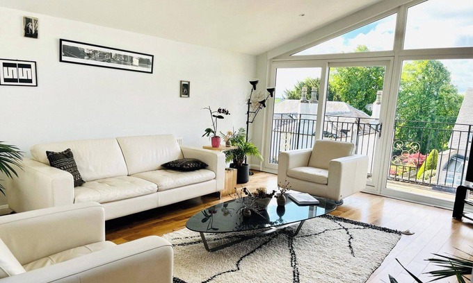 Broughty Ferry Casa | 4-Bed Seaside Dream House - Sleeps 8 & Parking