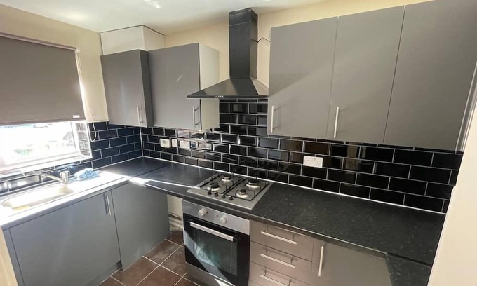 Greenwich Casa | 4 bed Townhouse- Free parking
