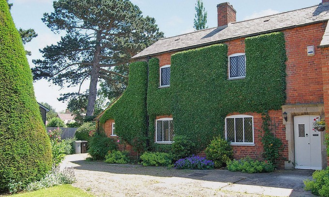 Grantham Cabaña | Alojamiento de 4 habitaciones en Harlaxton, near Grantham