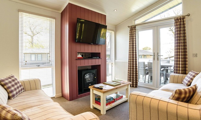 Ryde Cabina | 4 bedroom accommodation in Wootton, Nr Cowes