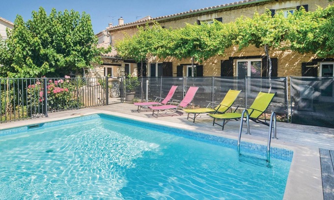 Pujaut Casa | Hermosa casa de 4 dormitorios en Pujaut