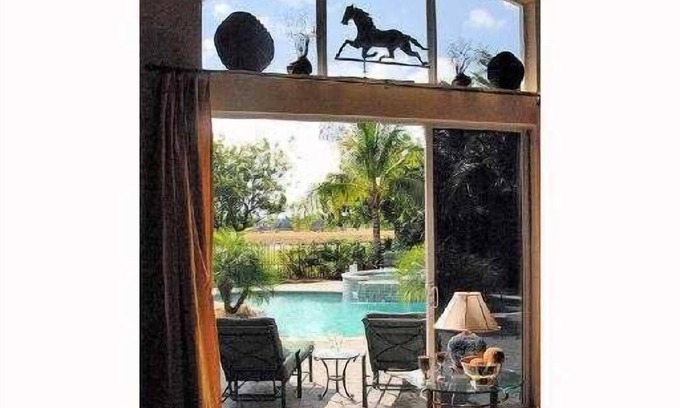 Wellington Casa | 4 bedroom home very close to horse show with private pool in PB Polo Club