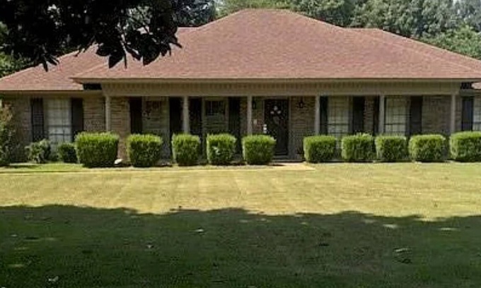 Gunter Afs Casa | 4-bedroom house in phenomenal Montgomery with pool and fitness room