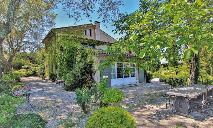 Lagnes Casa | Impresionante casa en Lagnes con cocina