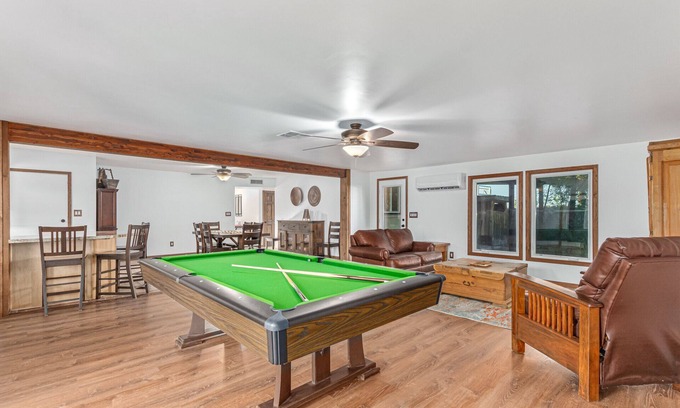 South Mountain Casa | 4 Bedrooms, Full Kitchen, Pool table, BBQ, Garage & RV Parking, Golf, Hiking